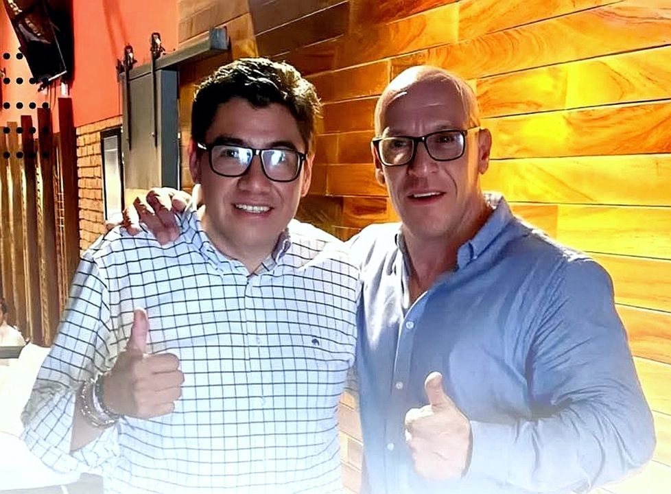 Con Carlos Acevedo Acevedo, el senador Saúl senador Saúl Monreal Ávila podría tener bajo su control la estructura burocrática del Sutsemop, con presencia y afiliados en los 58 municipios del estado, así como en todas las dependencias del gobierno estatal, además de trabajadores en la Legislatura del estado y el Poder Judicial local.