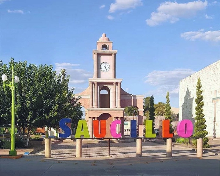 La SCJN amparó una familia de la comunidad Saucillo, Chihuahua, y aclaró que se debe garantizar la reparación del daño cuando las víctimas sean personas desplazadas de manera forzada a causa de la violencia. Foto tomada de ‘Wikipedia’