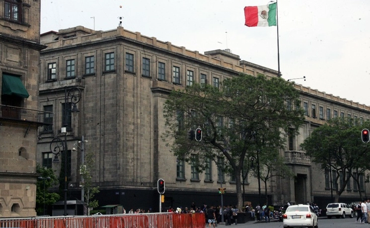 Fachada de la SCJN, donde se voto para invalidar la Ley para la Transparencia, Prevención y Combate de Prácticas Indebidas en Materia de Contratación de Publicidad. Foto Roberto García / Archivo