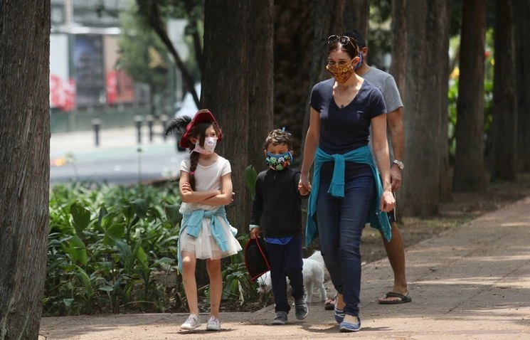 El gobierno de la Ciudad de México analiza el regreso a clases presenciales en educación básica en agosto. Foto Yazmín Ortega Cortés