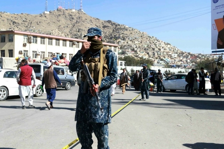 Combatiente talibán en Kabul, capital de Afganistán. Foto Xinhua /Archivo