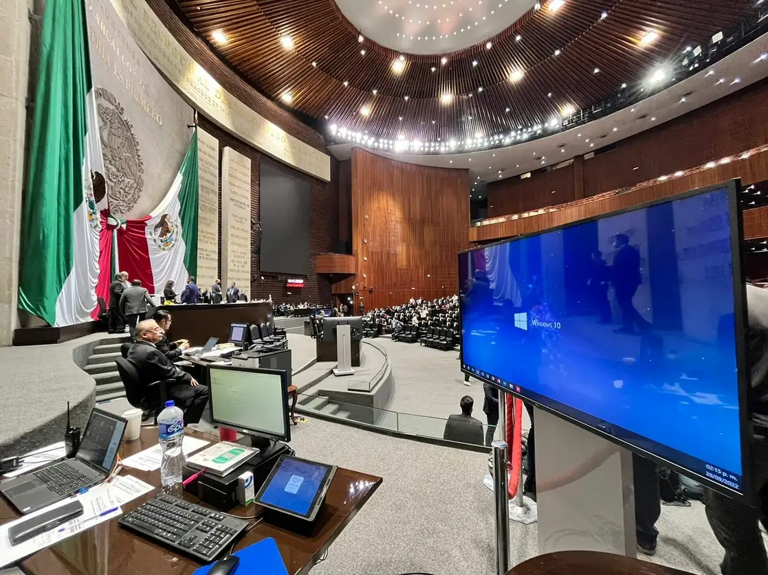 La conexión de internet presenta fallos en la Cámara de Diputados, en la Ciudad de México, el 28 de septiembre de 2022. Foto Luis Castillo
