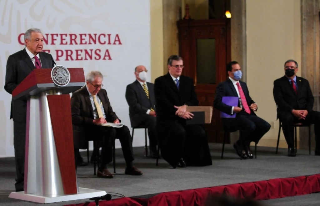 El presidente López Obrador durante su conferencia matutina desde Palacio Nacional, este martes 17 de noviembre. Foto Cuartoscuro 
