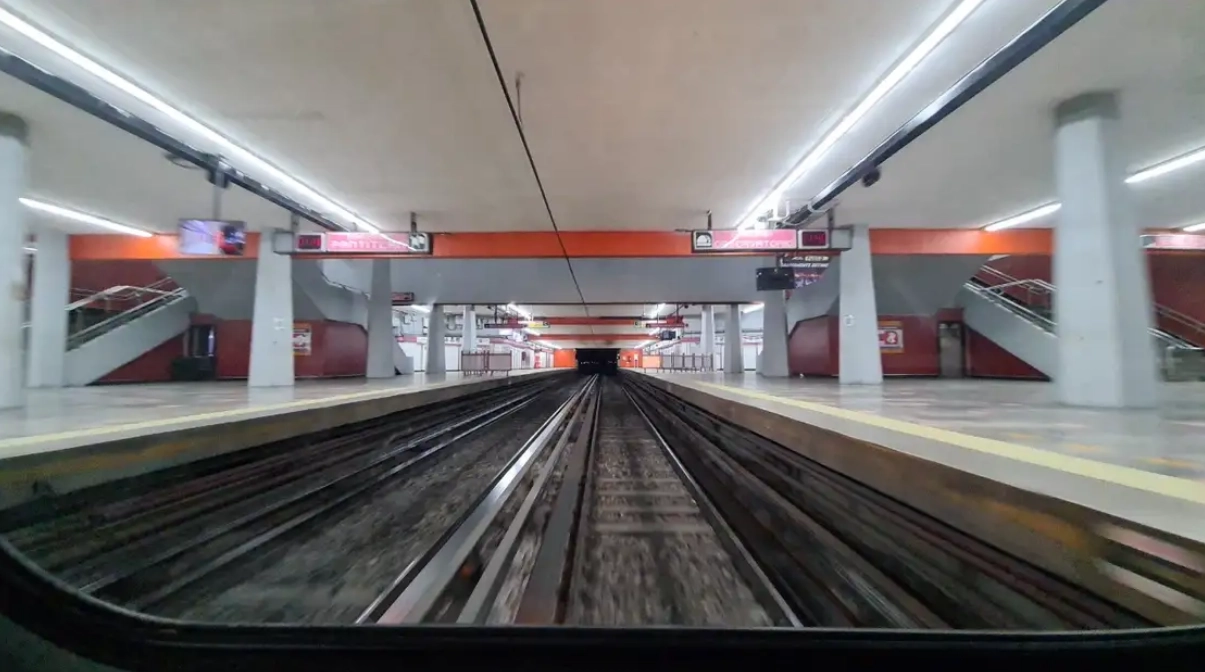 Rehabilitación en una estación de la Línea 1 del Metro. 