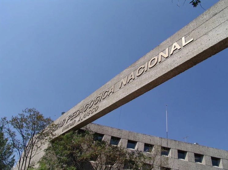 La respuesta de las autoridades universitarias a las demandas de los trabajadores administrativos es insuficiente, ha estimado La secretaria general de la delegación sindical, Karla Manife Pérez. Imagen tomada del sitio de la UPN en Facebook 