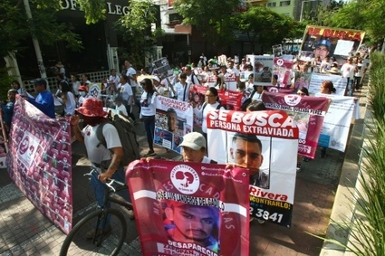 Movilización de familiares de personas desaparecidas, en Guadalajara, Jalisco. Foto Arturo Campos / archivo