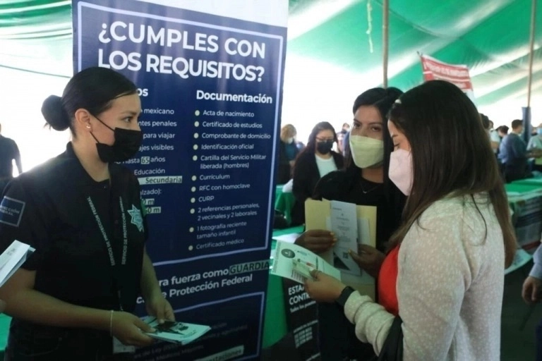 La ocupación laboral aumentó en julio, impulsada por la creación de empleo en el sector agrícola. Sin embargo, ocho de cada 10 plazas laborales que se crearon en el séptimo mes del año estuvo en la ocupación informal, reveló el Inegi. Foto 'La Jornada' / Archivo