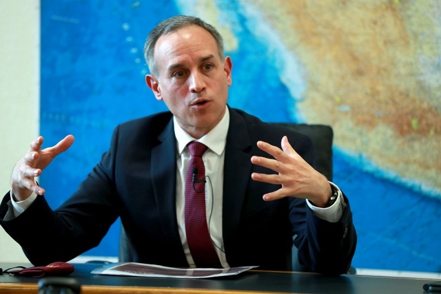 El subsecretario de Prevención y Promoción de la Salud, Hugo López-Gatell, adelantó que la empresa distribuidora de medicamentos del Estado mexicano no empezará a funcionar en enero, porque apenas se tiene el esqueleto del plan. Foto María Luisa Severiano 