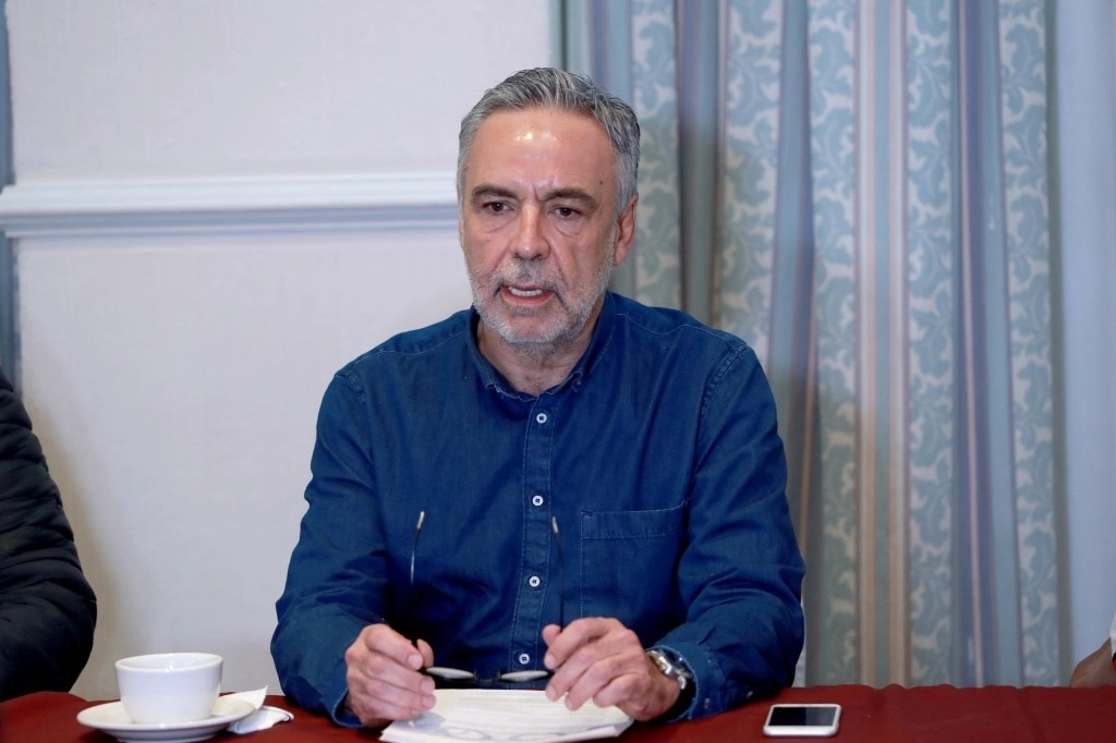 El presidente Nacional interino de Morena, Alfonso Ramírez Cuéllar, sostuvo que el proceso electoral del domingo en Hidalgo y Coahuila demostró que hay gobiernos estatales y municipales dispuestos al fraude. Foto María Luisa Severiano / Archivo