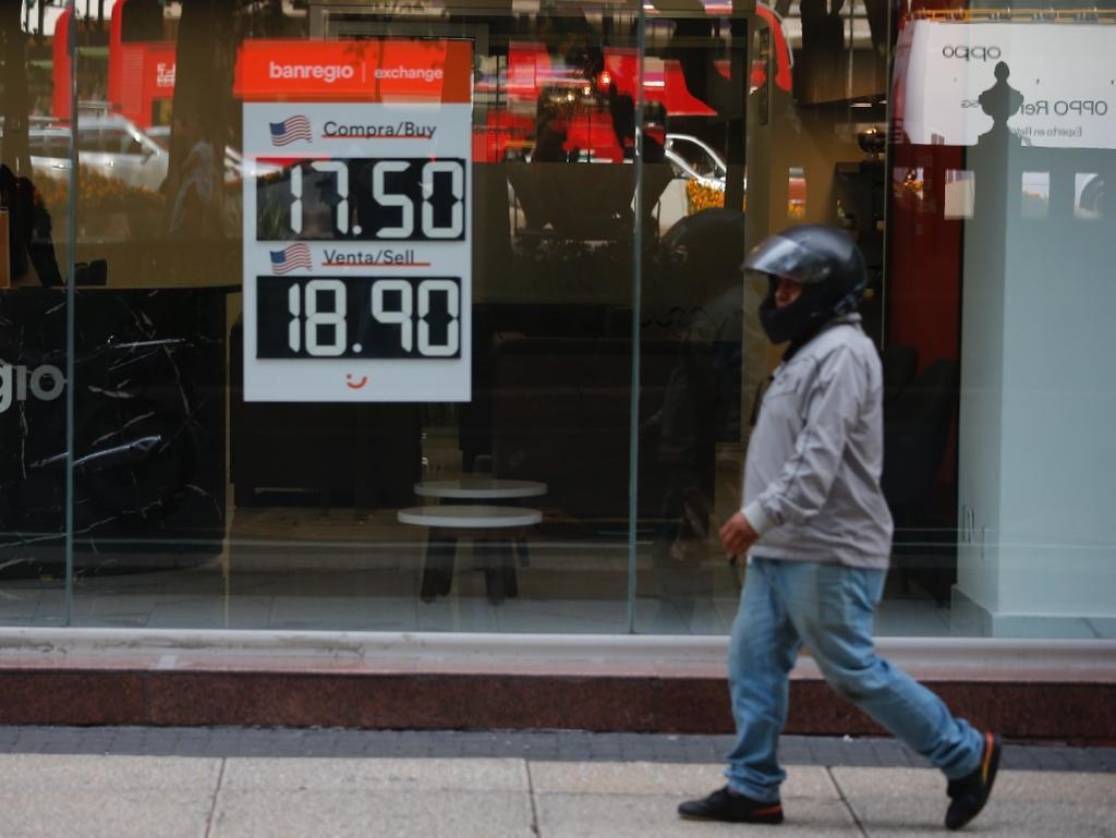 La Jornada – El peso mexicano se deprecia 1.70% frente al dólar