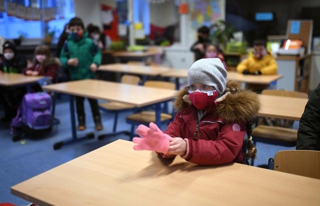 En una escuela primaria de Dortmund, en Alemania. Foto Afp 