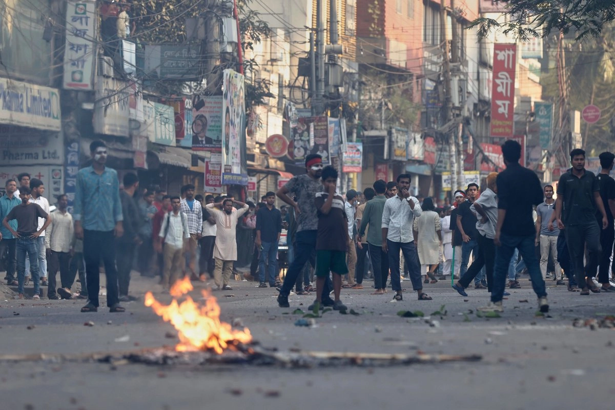 Protesta en en Dhaka, Bangladesh, el 17 de noviembre de 2025.