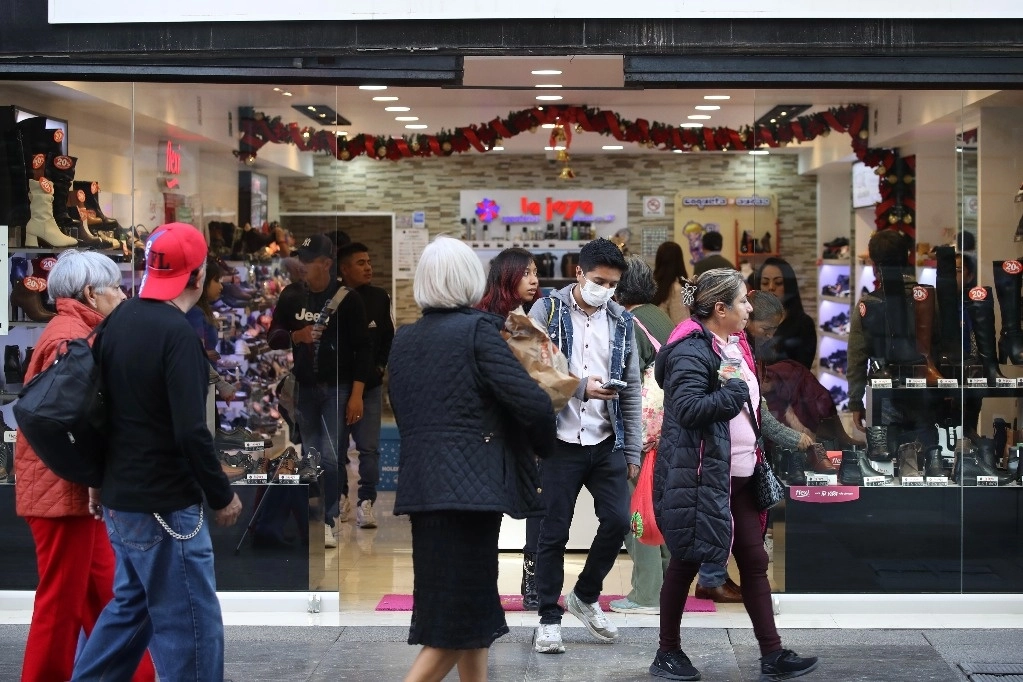 Con el inicio de 2024 y las compras de finales de 2023 se espera que el impago de créditos en los hogares mexicanos continúen disparándose. Foto Yazmín Ortega Cortés 