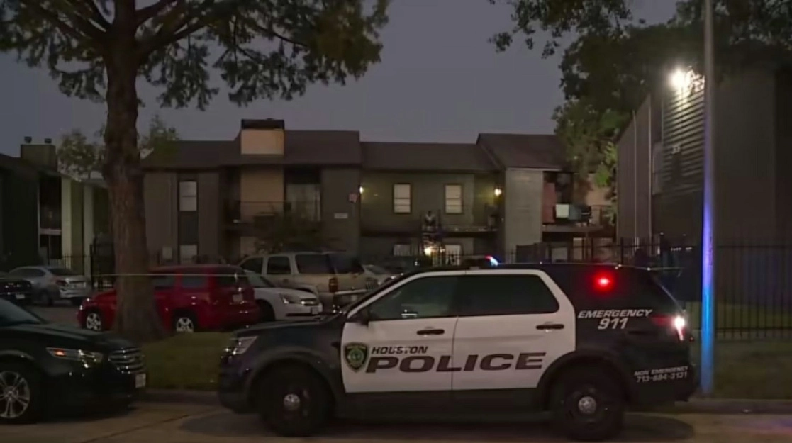 El altercado ocurrió en un complejo residencial en Houston, Texas, el 17 de julio de 2022. Foto tomada de Twitter