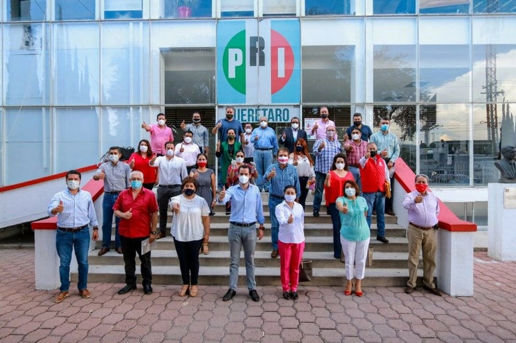 Integrantes de la actual dirigencia del PRI en el estado de Querétaro en imagen de archivo. Foto tomada de la cuenta de Twitter @PRIQueretaroCDE