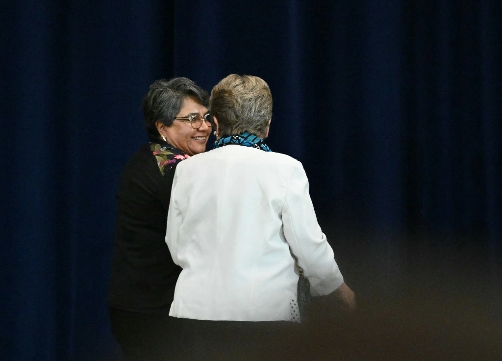 La canciller, Alicia Bárcena, y la titular de la Secretaría de Economía, Raquel Buenrostro, al terminar el Diálogo Económico de Alto Nivel entre EU y México realizado en Washington. Foto Afp