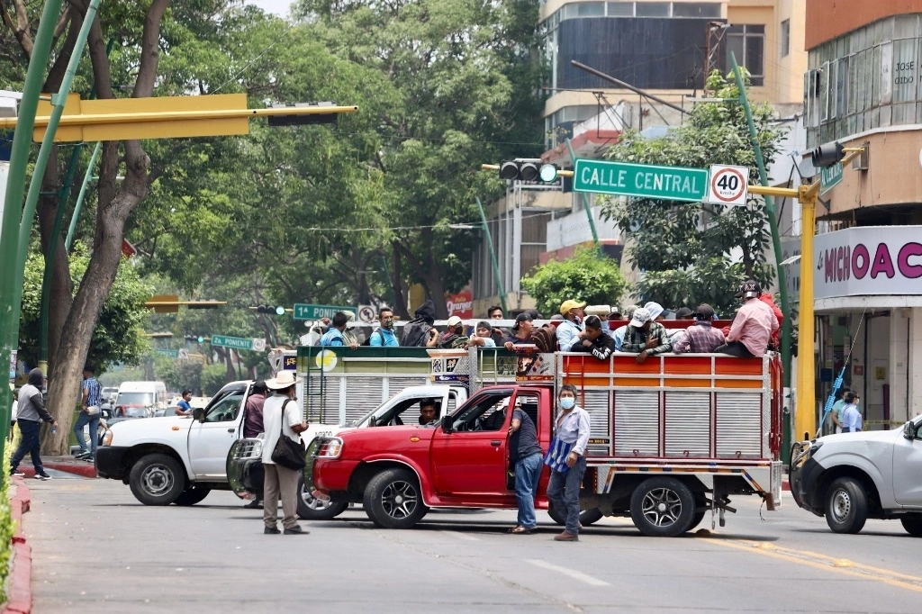 Integrantes del grupo de autodefensas El Machete se enfrentaron con integrantes del crimen organizado. Foto Cuartoscuro / Archivo