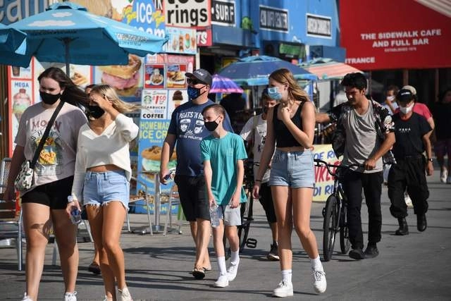California se mantiene en alerta ante ola de calor que podría propiciar nuevos incendios. Foto Afp