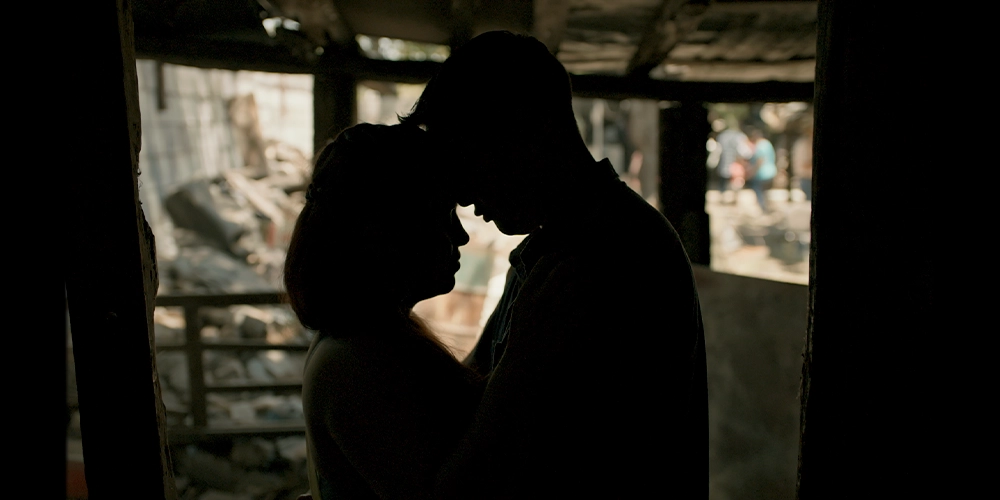 Después de año y medio, esta semana, se estrenó ‘La paloma y el lobo’, ópera prima del cinerrealizador Carlos Lenin. Fotogramas de la cinta