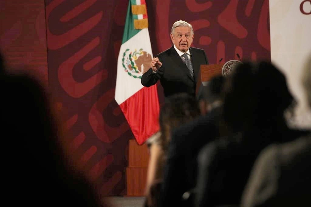El presidente Andrés Manuel López Obrador durante su conferencia de prensa matutina en Palacio Nacional, en la Ciudad de México, el 4 de octubre de 2022. Foto Yazmín Ortega Cortés