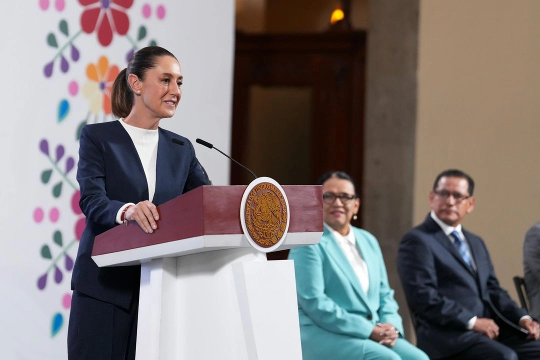 La presidenta de México, Claudia Sheinbaum, durante su conferencia matutina en Palacio Nacional, en la Ciudad de México, el 18 de junio de 2025. 