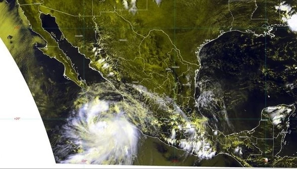 Esta tarde se formó en el pacífico la tormenta tropical 'Eugene' frente a Jalisco. Foto Conagua 
