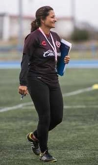 La ex jugadora y ahora directora técnica señala que con la creación de la Liga Mx Femenil se dio un gran paso, pero falta mucho por hacer.Foto @XolosFemenil