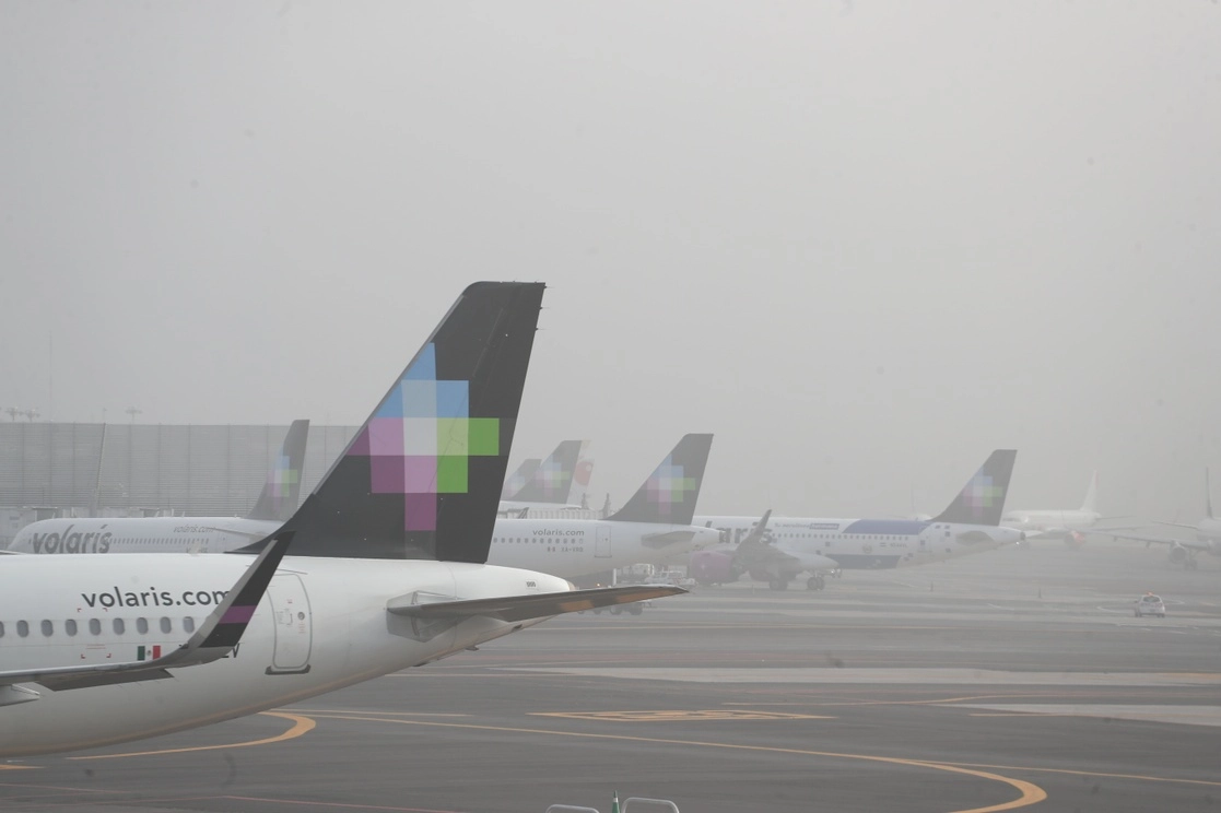Aviones en el Aeropuerto Internacional de la Ciudad de México. Foto Luis Castillo / Archivo