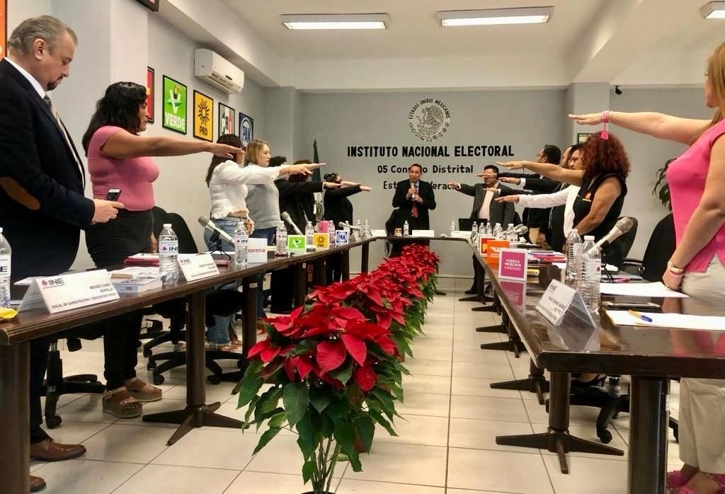 Los 19 consejos distritales del INE en Veracruz fueron instalados en tiempo y forma. Foto Eirinet Gómez