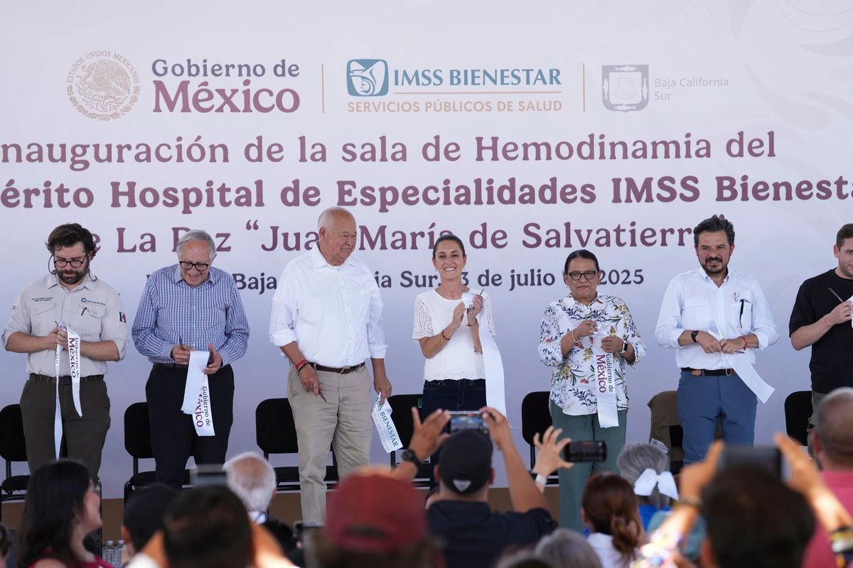 La presidenta de México, Claudia Sheinbaum, durante la inauguración de la sala de Hemodinamia, en el Hospital General IMSS-Bienestar en La Paz, Baja California Sur, el 13 de julio de 2025. Foto 