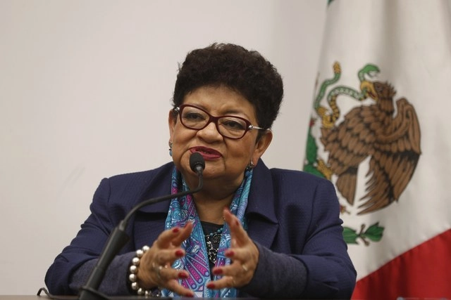 Ernestina Godoy durante una conferencia de prensa. Foto Alfredo Domínguez / Archivo

