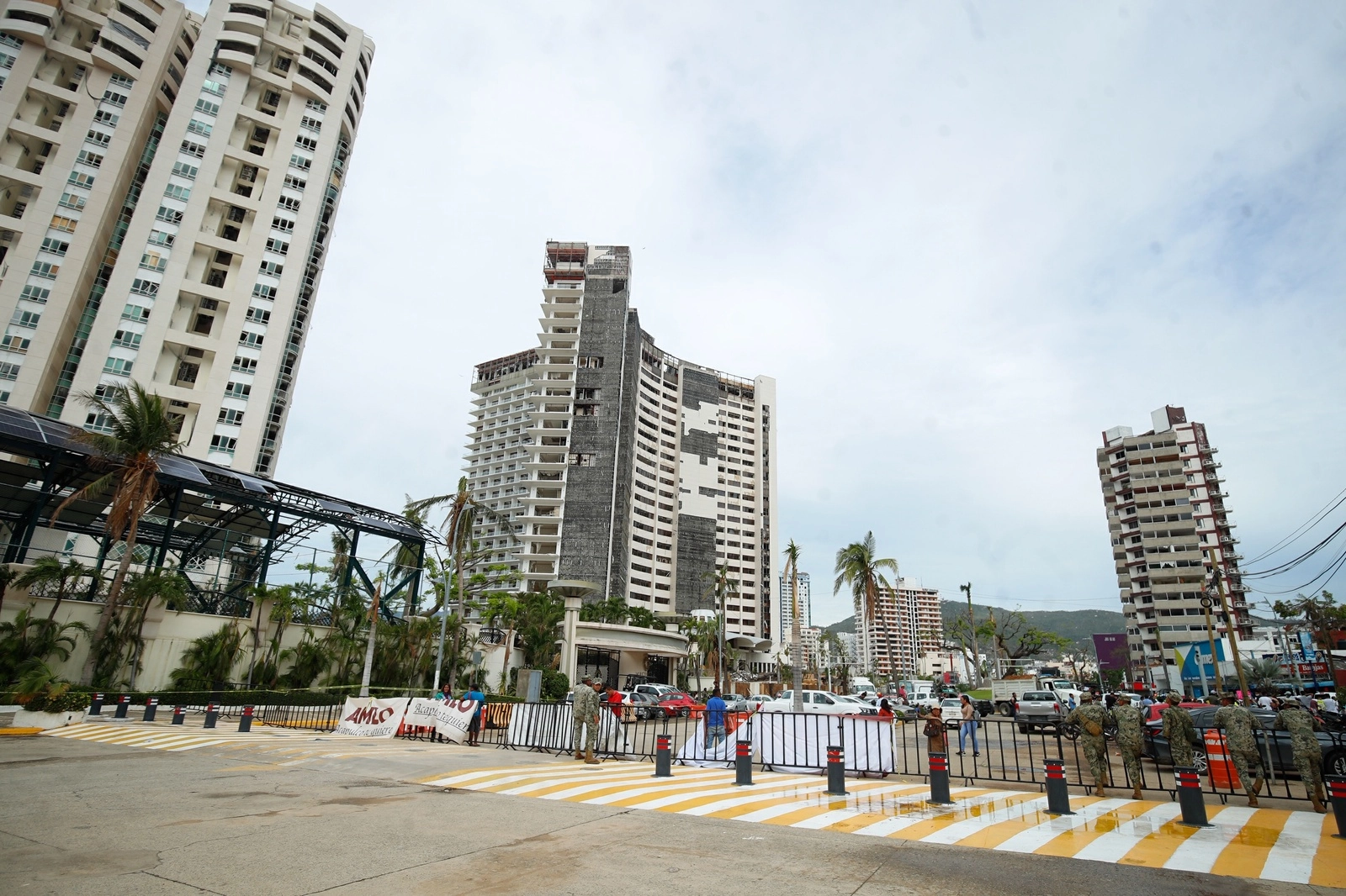 Aspectos del puerto de Acapulco a un mes después del huracán 'Otis'. Foto Cristina Rodríguez 