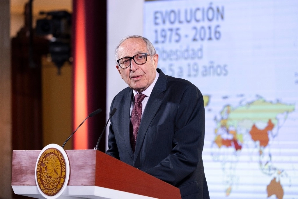 David Kershenobich, secretario de Salud, durante la conferencia matutina realizada en Palacio Nacional, en la que informó que próximamente se realizará una investigación de la salud metabólica en el país. Foto cortesía Presidencia

