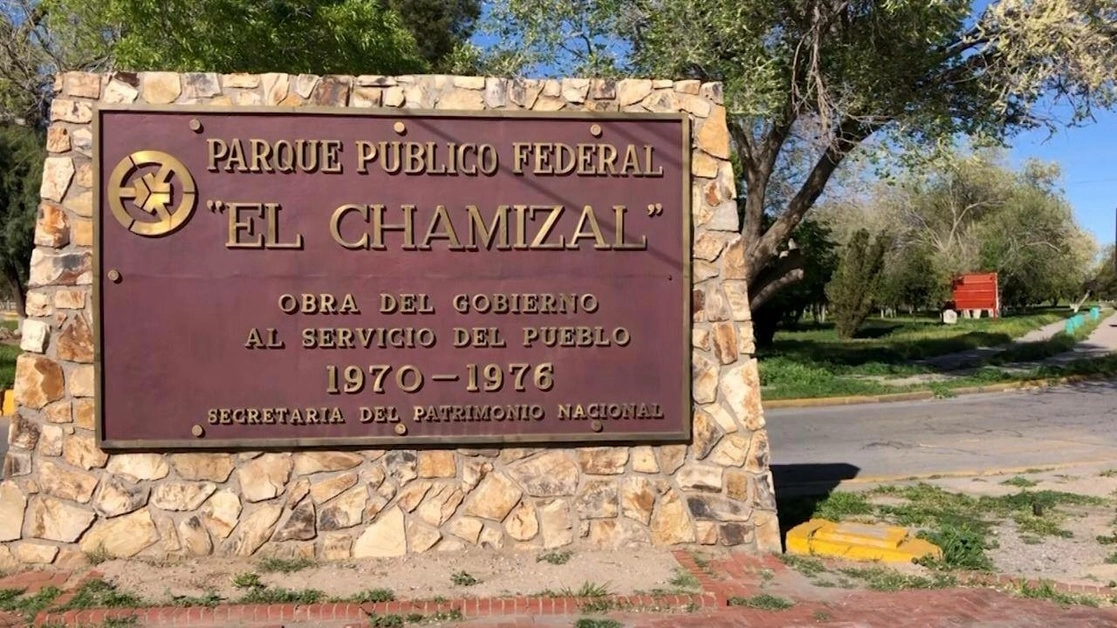 Activistas exigen que se anule la entrega de más de 112 mil metros cuadrados de terreno que hizo el Cabildo de Juárez a empresarios. Foto tomada de facebook.com/frenteporelchamizal