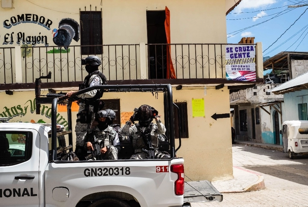 Elementos de la GN en calles del municipio de Chenalhó en imagen de archivo. Foto Isabel Mateos / Cuartoscuro / La Jornada