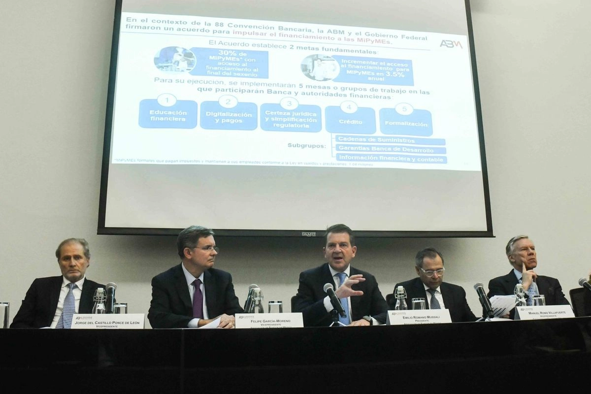 "Las MiPymes son las que necesitan el apoyo. El punto clave es la formalización de la economía y asegurarnos de que el efectivo sea prevalente en la economía”, aseveró Emilio Romano, presidente de la ABM.