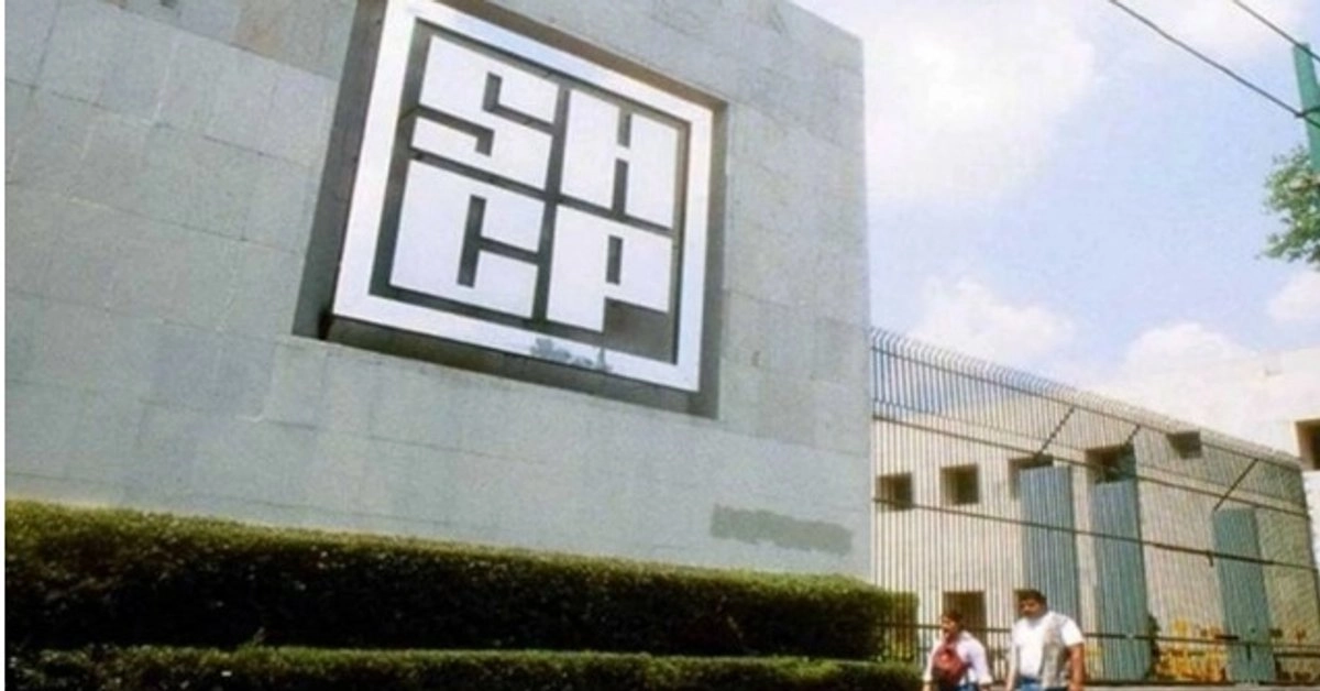 La deuda del gobierno federal absorbió 797 mil 302.9 millones de pesos.