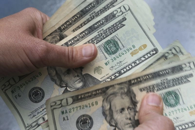 Analistas financieros estiman que las remesas cierren 2021 por arriba de los 50 mil millones de dólares. Foto Ap / Archivo