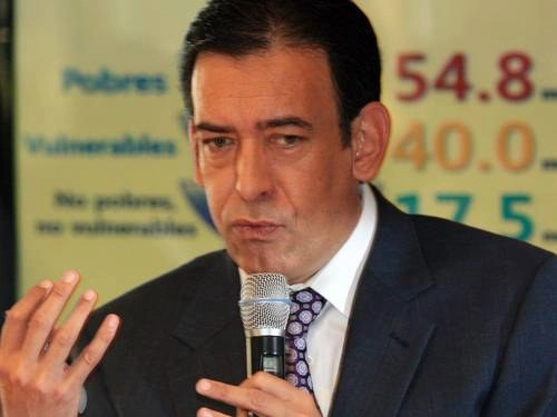 Humberto Moreira, ex presidente del PRI, en una conferencia de prensa en 2011. Foto Jesús Villaseca