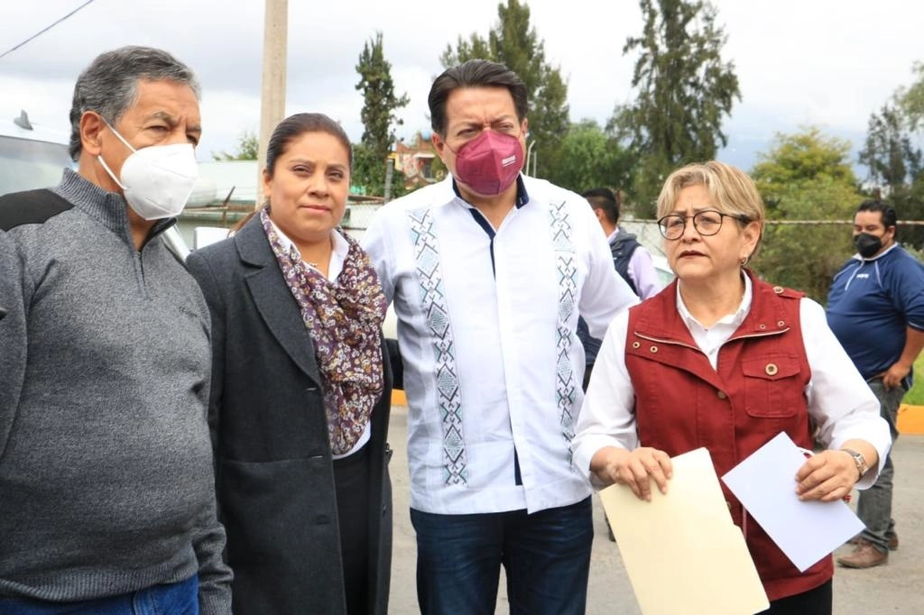 El registro de la candidata Lorena Alameda contó con el respaldo de Mario Delgado, presidente nacional de Morena. Foto La Jornada