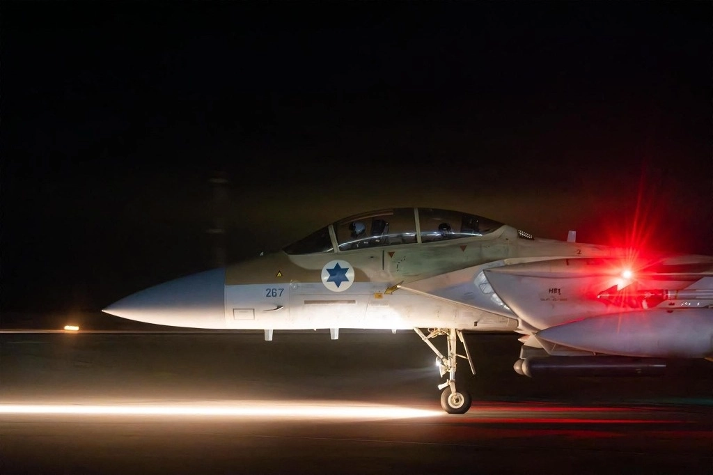 Avión de la Fuerza Aérea de Israel tras una misión para interceptar amenazas aéreas, el 14 de abril de 2024. Foto Afp