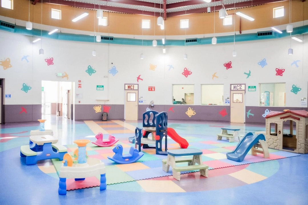 Al interior de un Centro de Atención Infantil 