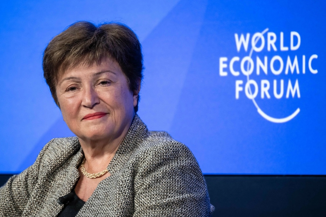 La directora gerente del Fondo Monetario Internacional, Kristalina Georgieva, asiste a una sesión en la reunión anual del Foro Económico Mundial en Davos el 17 de enero de 2023. Foto AFP 