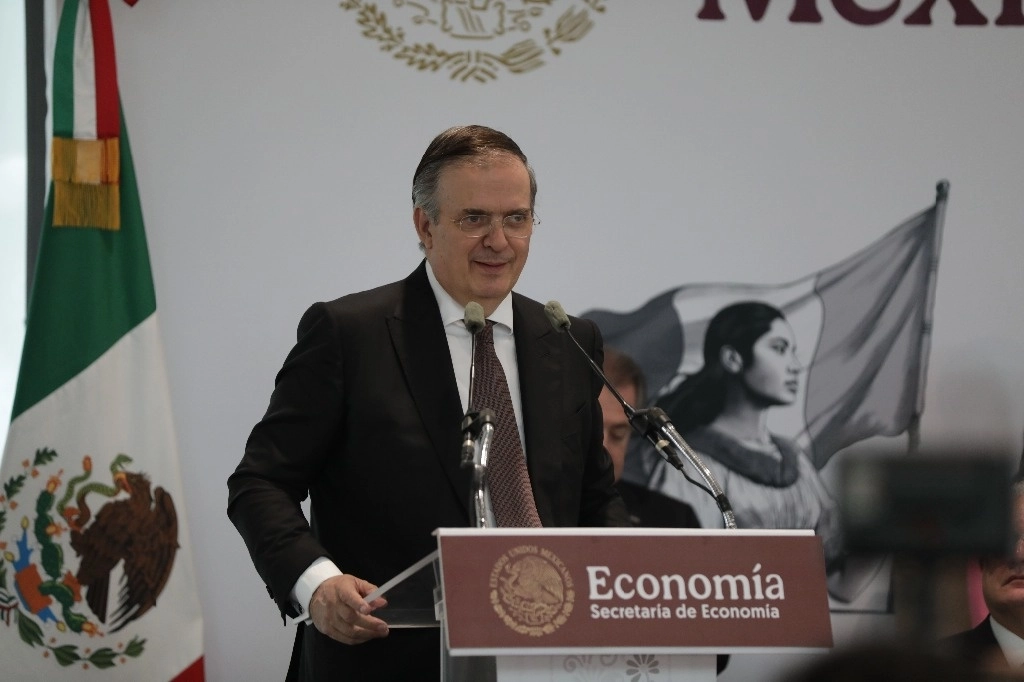 El titular de Economía, Marcelo Ebrard en imagen de archivo. Foto Jair Cabrera