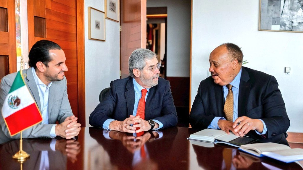 El canciller Juan Ramón de la Fuente se reunió esta tarde con el activista pro derechos civiles en Estados Unidos, Martin Luther King III. Foto 