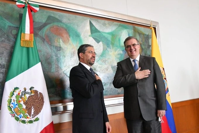 El canciller ecuatoriano Mauricio Montalbo y el secretario Marcelo Ebrard. Imagen tomada de @SRE_mx
