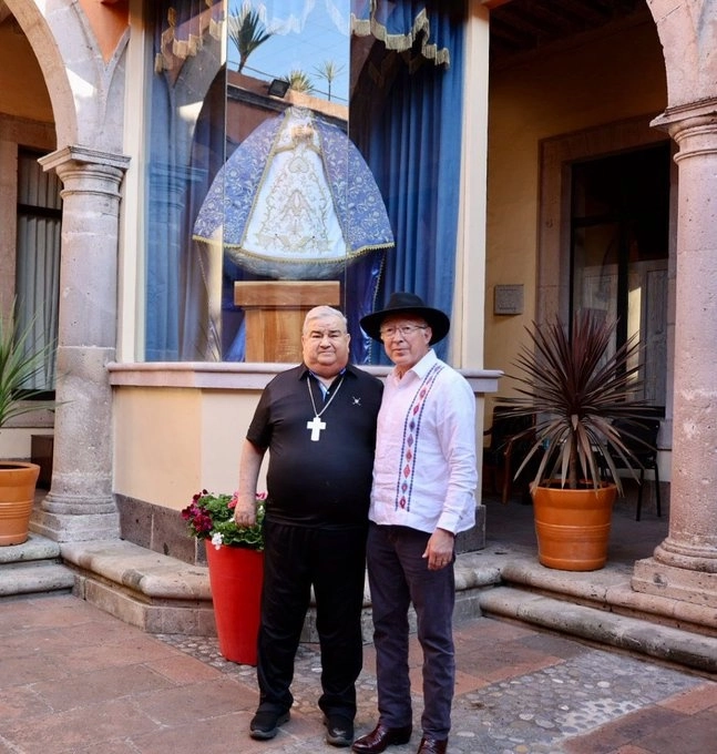 El embajador de EU en México, visitó al obispo de Morelia, Michoacán, Carlos Garfías. Foto @USAmbMex