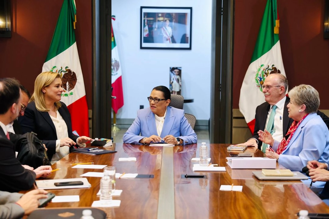 En la reunión estuvo presente la titular de Semarnat, Alicia Bárcena entre otras autoridades. Foto