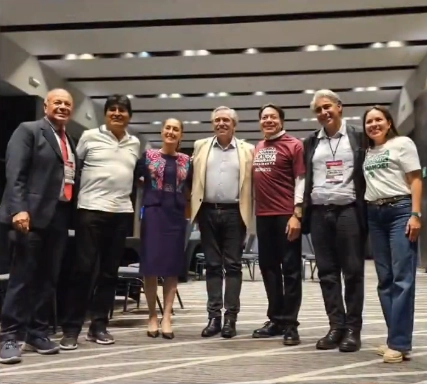 La candidata de Sigamos Haciendo Historia a la Presidencia, Claudia Sheinbaum (c) durante el encuentro con exmandatarios. Imagen tomada de video compartido en redes sociales