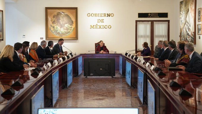 En el encuentro participaron representantes de diversas empresas. Foto tomada de la cuenta de X 